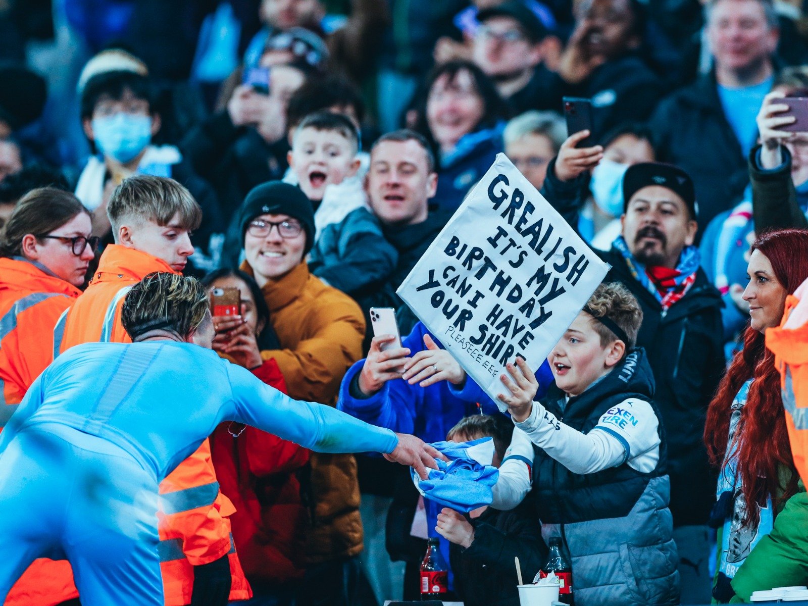 端展現的全 端展現的全